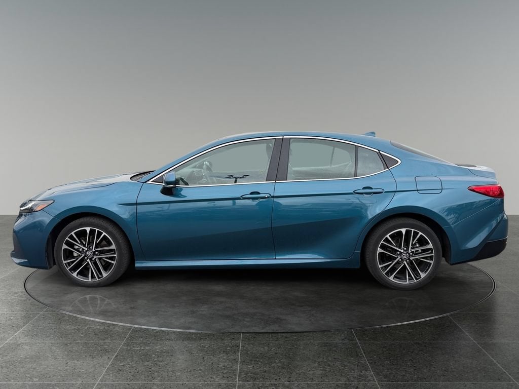 2025 Toyota Camry — detail view
