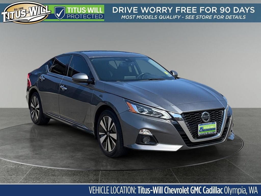 2019 Nissan Altima 2.5 SL in Gray — front three-quarter view
