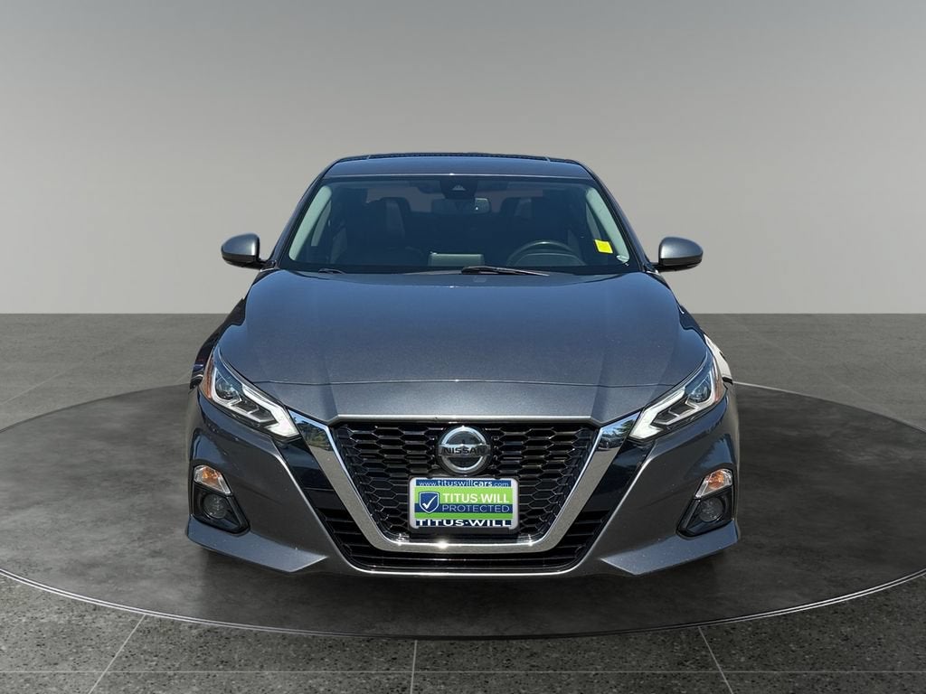 2019 Nissan Altima — side profile view