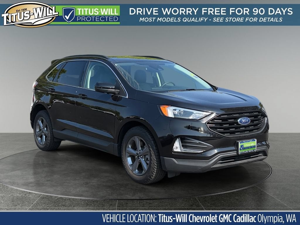 2022 Ford Edge SEL in Black — front three-quarter view