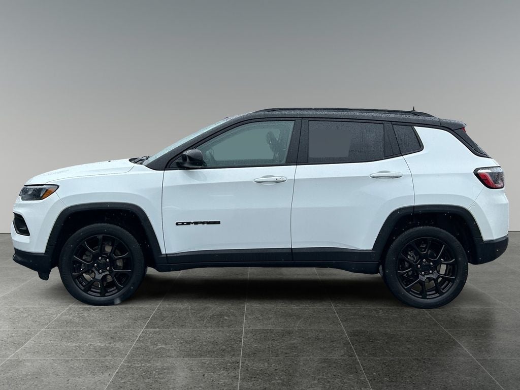 2022 Jeep Compass — detail view